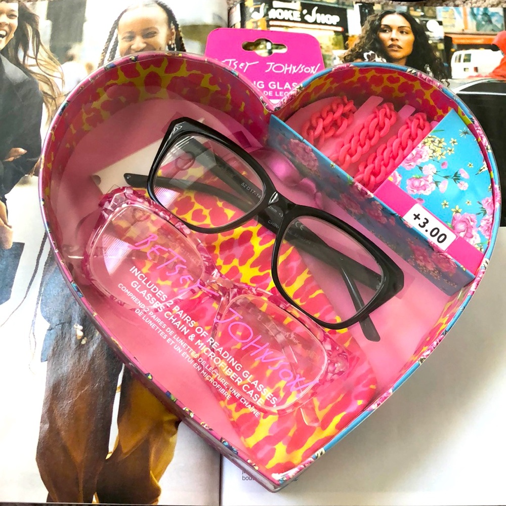 ❤️Betsey Johnson women's reading glasses
